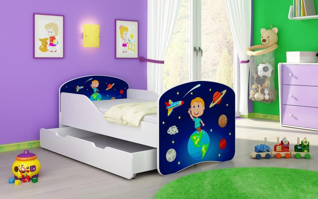 Luna Kinderbett: Sicheres Design, Stauraum, personalisierte Motive für süße Kinderträume