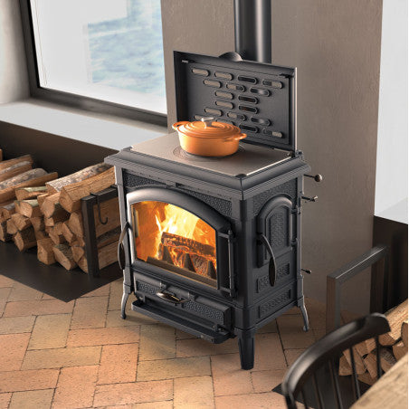Robuster Gusseisen Holzofen Isotta Evo 11,9 kW für große Räume