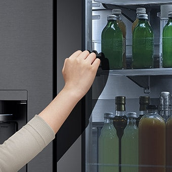 LG InstaView® Multi-Door Kühlschrank 638L – Craft Ice, UVnano, ThinQ – Matt Schwarz