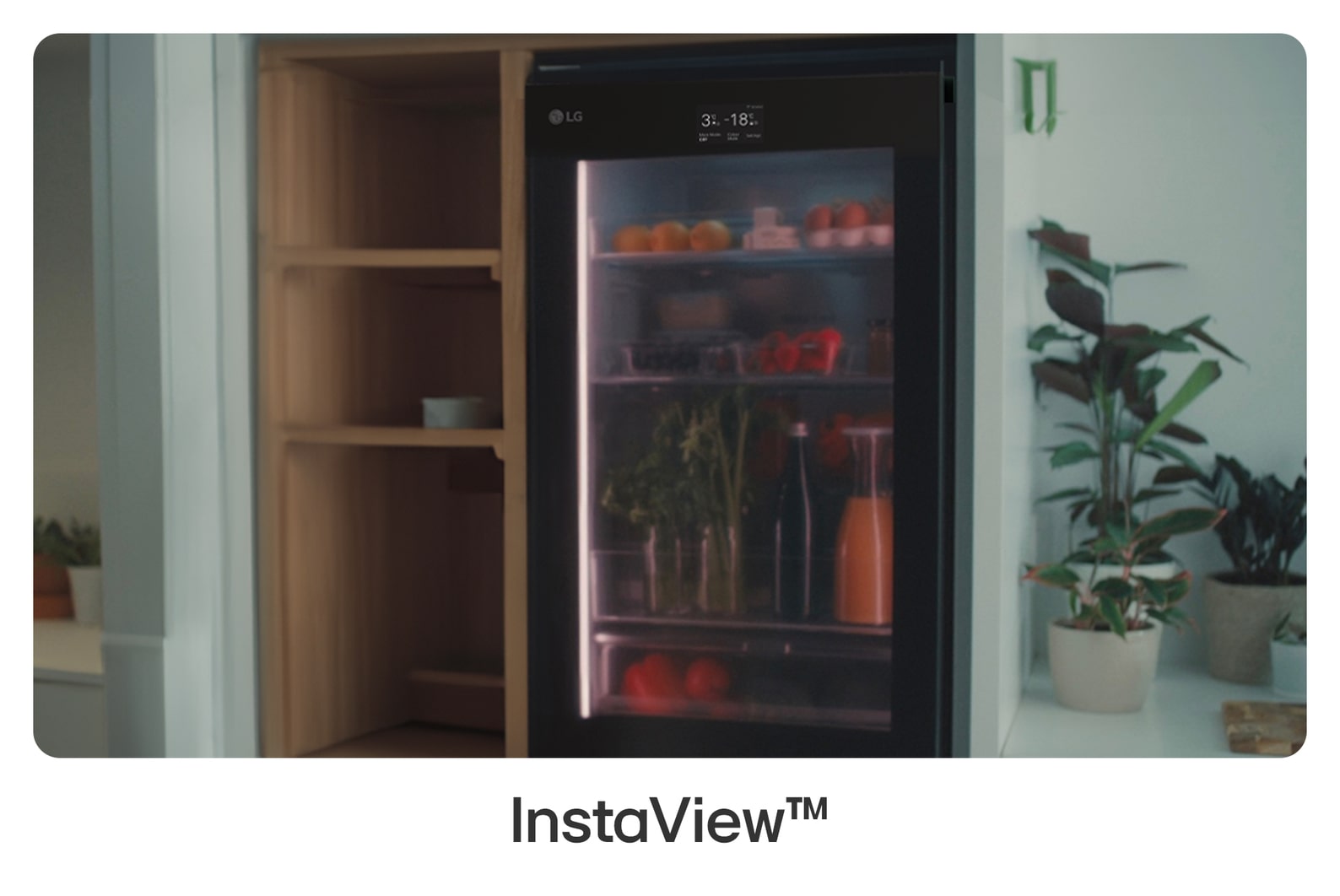 LG MoodUP® Intelligente Kühl-Gefrierkombination mit InstaView, Bluetooth-Lautsprecher & Farbwechsel-LED-Türen