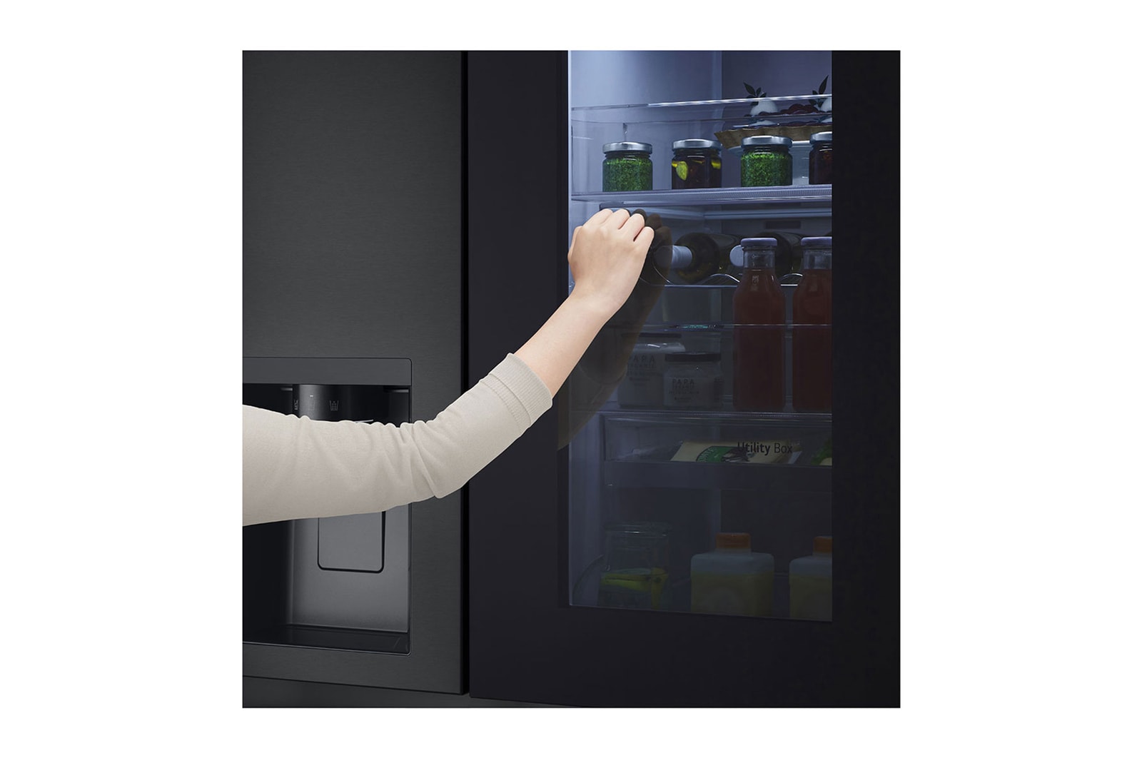 LG InstaView Side-by-Side Kühlschrank: 628L, Eis-, Wasser-Spender, Smart Inverter Kompressor