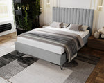 Lade das Bild in den Galerie-Viewer, Luxuriöses Designer Polsterbett Veleria aus Samt – Modernes Schlafzimmer Komfortbett ohne Stauraum
